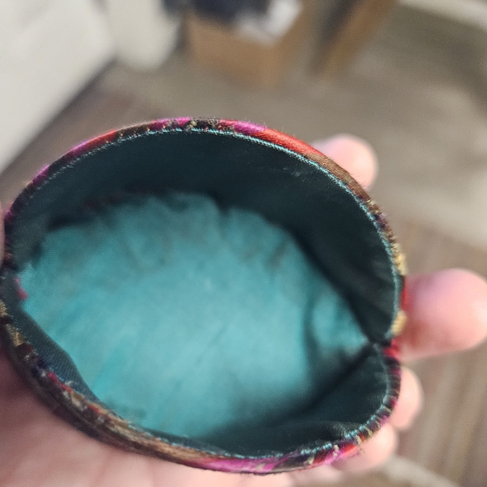 Colorful Patterned Women's Accessory - Picture 2 of 2